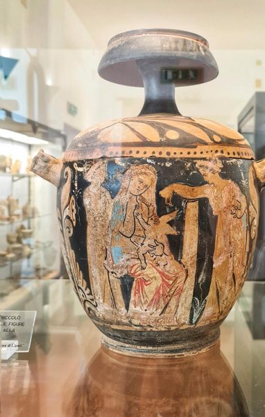 Anfore Museo Archeologico Menabò Brea